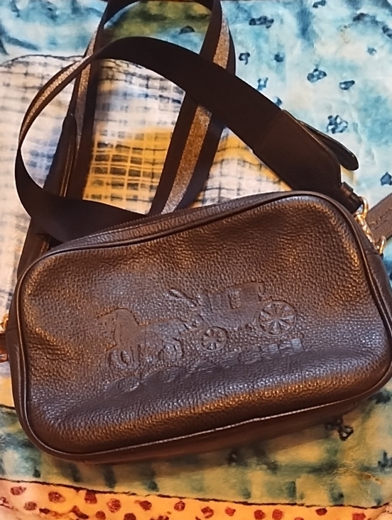 Coach Handbags - Coach Black 🖤 Pebbled Leather Body cross with Embossed Carriage